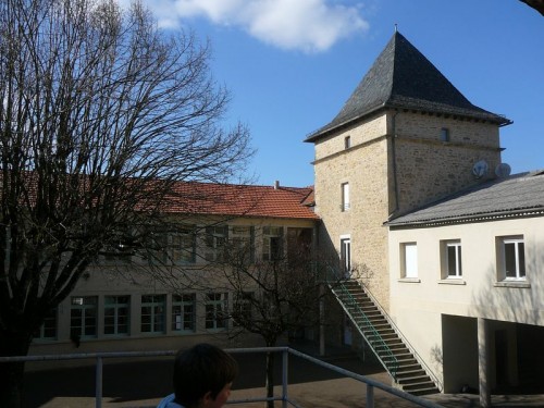 MONTBAZENS ECOLE.JPG